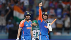 IND vs PAK: பாகிஸ்தான் வீரர்கள் தேவையில்லாமல் சண்டை போட்டார்கள்.. பேட்டால் பதில் அளித்தேன்.. அபிஷேக்