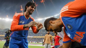 IND vs PAK: உனக்கு தலை வணங்குகிறேன்.. இந்தியாவின் மானத்தை காப்பாற்றிய திலக் வர்மா.. சூர்யகுமார் நெகிழ்ச்சி