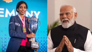 செஸ் உலகில் புதிய சரித்திரம்.. FIDE கிராண்ட் சுவிஸ் பட்டத்தை வென்றார் தமிழக வீராங்கனை வைஷாலி