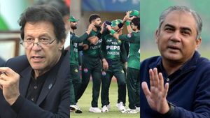 IND vs PAK: பாகிஸ்தான் கிரிக்கெட்டை மோஷின் நக்வி சீரழித்துவிட்டார்.. இம்ரான் கான் கண்டனம்