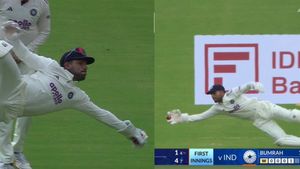 IND vs WI: யாருப்பா நீ? சூப்பர் மேன் போல் பந்தை பாய்ந்து பிடித்த துருவ் ஜூரல்.. 4 கேட்ச் பிடித்து அபாரம்
