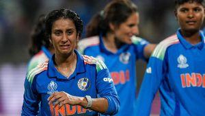 IND vs AUS: ஹாக்கி ஆட வேண்டியவர் இந்திய கிரிக்கெட் அணியில் எப்படி? யார் இந்த ஜெமிமா ரோட்ரிக்ஸ்?