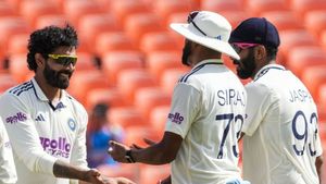 IND vs WI: இந்தியா மெகா வெற்றி.. மேட்ச்சை முடித்த சிராஜ், ஜடேஜா.. வெஸ்ட் இண்டீஸ் இன்னிங்ஸ் தோல்வி