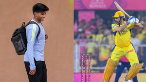 IPL 2026: 157 கிமீ. வேகத்தில் பந்துவீசும் வீரர்.. சிஎஸ்கே வாங்க முயற்சி.. ரிஸ்க் எடுப்பாரா தோனி