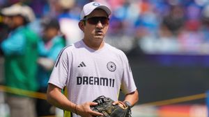 IND vs AUS: நல்ல சமையல்காரரை டிரைவாக பணியமர்த்த முடியாது.. கம்பீருக்கு தமிழக வீரர் அறிவுரை