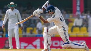 IND vs SA: தங்கம் போன்ற வாய்ப்பை மீண்டும் இழந்தார் சாய் சுதர்சன்..புஜாராவுக்கு மாற்று வீரரே இல்லையா?