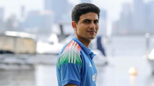 IND vs AUS: சுப்மன் கில்லை வெளியே அனுப்பும் கம்பீர்.. 2 ஸ்டார் வீரர்களுக்கு வாய்ப்பு அளிக்க திட்டம்