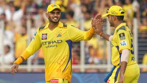 IPL 2026: 28 பந்தில் சதம் அடித்த வீரர் சிஎஸ்கேவில் இருக்கும் போது சாம்சன் எதற்கு?