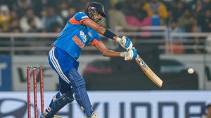 IND vs SA: கம்பீர் செய்யும் காமெடி.. 3வது இடத்தில் அக்சர் பட்டேல் எதுக்கு? டி20 உலககோப்பை முன் சொதப்பல்
