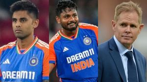 சூர்யகுமார் வெளியே நடிக்கிறார்.. ஆனால் உள்ளே வலிக்கும்.. சாம்சன் குறித்து யோசிக்கலாம்- பொலாக்