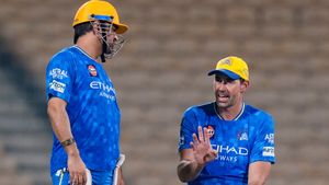 IPL 2026 ஏலத்தில் சிஎஸ்கே இந்த உலகின் முன்னாள் நம்பர் 1 பவுலரை எடுக்கனும்.. பத்ரிநாத் கருத்து