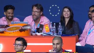 IPL Auction: ஏலத்தில் மற்ற அணிகளை கதறவிட்ட காவ்யா மாறன்.. சன்ரைசர்ஸ் வாங்கிய வீரர்கள்
