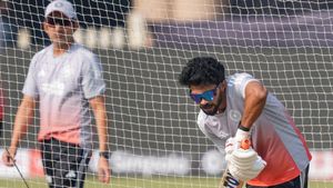 IND vs SA: 2வது ஒருநாள் போட்டியில் ருதுராஜ் நீக்கப்பட வாய்ப்பு? MI வீரர் அணியில் சேர்க்கப்படுவாரா?