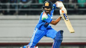 IND vs SA: ருதுராஜ் ரன் அடிக்கக் கூடாது என்பதற்காக சதி நடக்கிறது.. கம்பீர் மீது EX வீரர் புகார்