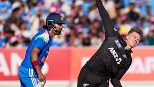 IND vs NZ: லட்டு மாதிரி வீரரை ஒரு டீம் கூட எடுக்கலையா? ஐபிஎல் அணிகளை விளாசிய ஸ்ரீகாந்த்