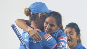 WPL 2026: ருத்ரதாண்டவம் ஆடிய ஹர்மன்ப்ரீத்.. 193 ரன்களை ஈசியாக சேஸ் செய்த மும்பை.. குஜராத் சோகம்