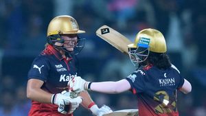 WPL 2026: கடைசி பந்து வரை பரபரப்பு.. 20 ஓவரில் தலைக்கீழ் மாறிய ஆட்டம்.. மும்பையை வீழ்த்திய RCB