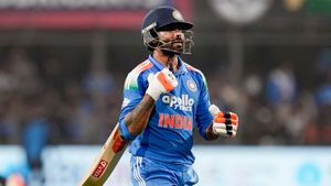 IND vs NZ: என் பேச்சை ஜடேஜா கேட்கல.. கோலியை பார்த்தாவது கற்க வேண்டும்.. அஸ்வின் கருத்து
