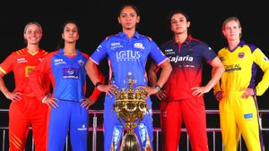 WPL 2026: பிளே-ஆஃப் சுற்றுக்கு செல்லப்போகும் 3வது அணி எது? மும்பை இந்தியன்ஸ் கணக்கு இதுதான்!