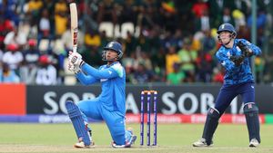 ICC U19 உலககோப்பை பைனல்: 411 ரன்கள் குவித்த இந்திய அணி.. பவுலிங்கில் கதறிய இங்கிலாந்து..வைபவ் அபாரம்