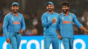 கோலி, ரோஹித்தை விட ஜடேஜாவுக்கு அதிக சம்பளம்.. கில்லுக்கும் ஜாக்பாட்.. பிசிசிஐ ஒப்பந்தம் மாற்றம்