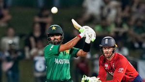 டி20 உலககோப்பையில் காயத்துடன் விளையாடிய பாபர் அசாம், ஃபக்கர் சமான்.. மருத்துவக் குழு வெளியிட்ட தகவல்