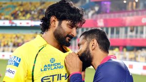 IPL 2026: சிஎஸ்கே லோகோவை முத்தமிட்ட ஜடேஜா! பாசத்தை வெளிப்படுத்தினார்! தோனியிடன் பேசவில்லை என கருத்து