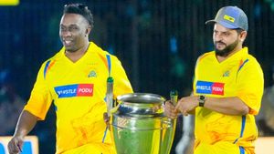 கொல்கத்தா அணியில் இருந்து கொண்டு சிஎஸ்கேவுடன் கொண்டாட்டமா? பிராவோ செயலால் KKR ரசிகர்கள் அதிருப்தி