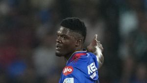 IPL 2026: சிஎஸ்கே அணி எல்லிஸ்க்கு பதிலாக யாரை தேர்வு செய்யலாம்.. 5 வீரர்கள் கொண்ட பட்டியல்