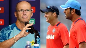 இந்தியாவுக்கு உலகக்கோப்பை வென்று கொடுத்தவரை பயிற்சியாளராக நியமித்த இலங்கை அணி.. ஜெயசூர்யா விலகல்