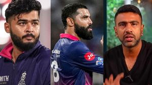 IPL 2026: ராஜஸ்தான் அணியில் ஜடேஜாவுக்கு அவமானம்.. எகிறிய அஸ்வின்.. ரியான் பராக் மீது விமர்சனம் 