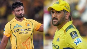 IPL 2026: தோனியின் பிரம்மாண்ட ரெக்கார்டை உடைத்த சஞ்சு சாம்சன்.. 400 சிக்சர்கள் அடித்து அசத்தல்