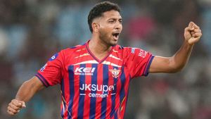 KKR vs LSG: ஐபிஎல் வரலாற்றில் யாரும் செய்யாத மாபெரும் சாதனையை படைத்த இடது கை பவுலர் மோசின் கான்