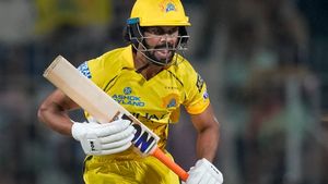 IPL 2026: நாங்க என்ன முட்டாள்களா? சிஎஸ்கே கேப்டன் ருதுராஜை கடுமையாக சாடிய பத்ரிநாத்