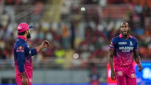 IPL 2026: சொந்த அணி கேப்டனையே திட்டிய ஜோப்ரா ஆர்ச்சர்.. காரணமே இது தான்! களத்தில் பரபரப்பு