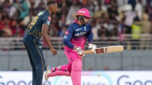IPL 2026: வைபவ் ஜஸ்ட் மிஸ்.. கடைசி நேரத்தில் ஃபெரைரா அதிரடி.. குஜராத்துக்கு 215 ரன்கள் இமாலய இலக்கு