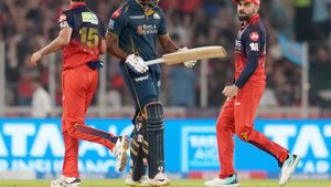 IPL 2026: விராட் கோலி சாதனையை சமன் செய்த தமிழக வீரர் சாய் சுதர்சன்