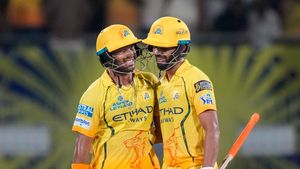 IPL 2026: சிஎஸ்கே அணியில் இந்த தவறை செய்யாதீங்க.. முன்னாள் ஆல்ரவுண்டர் கருத்து
