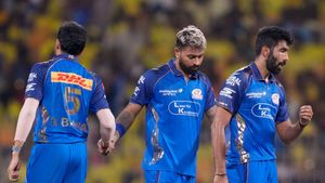 IPL 2026: மும்பை அணி கண்ணாடி முன் நின்று உங்கள் முகத்தை ஒரு முறை பாருங்கள்.. ரவி சாஸ்த்ரி காட்டம்