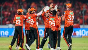 IPL 2026: சன்ரைசர்ஸ் அணி மாபெரும் சாதனை.. பஞ்சாப்க்கு எதிராக மட்டும் அனல் பறக்கவிட்டு இருக்காங்க