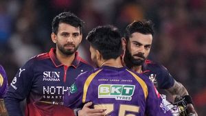 IPL 2026: முதலிடத்தில் ஆர்சிபி இருந்தாலும், தொடரை விட்டு வெளியேறும் அபாயம்.. விவரம்