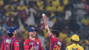 CSK vs LSG: அந்த பேப்பரில் என்ன எழுதி இருந்தது? ஆகாஷ் சிங் சொன்ன ஆச்சரிய பதில்