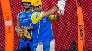 IPL 2026: நீங்க வந்தால் மட்டும் போதும்! ரசிகர்களுக்காக இதை செய்யுங்க என அஸ்வின் கருத்து