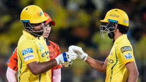 CSK vs SRH: தோனியின் மாபெரும் சாதனையை முறியடித்த சஞ்சு சாம்சன்.. நம்பிக்கையை காப்பாற்றிய சேட்டன்