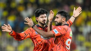 IPL 2026: பிளே ஆப் சுற்றில் 1 இடத்திற்கு 5 அணிகளில் யார் தகுதி பெறுவார்கள்? வசீம் ஜாபர் கணிப்பு