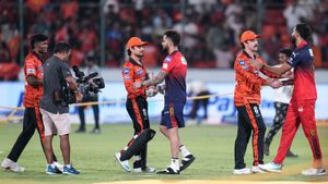 IPL 2026: கிரிக்கெட் வீரர்கள் குடும்பத்தினரை அநாகரிகமாக நடத்துவதா? நீங்க எல்லாம் மனுசங்களா?