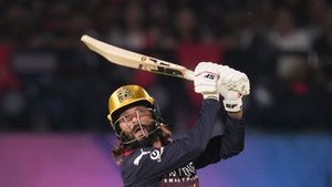IPL 2026: ரஷித் கான் என்ன பெரிய பவுலரா? ஒரே ஓவரில் 21 ரன்கள்.. பறந்த 2 சிக்சர்
