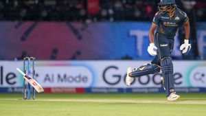 IPL 2026: பவுண்டரி அடித்த பிறகும், அவுட் என அறிவிக்கப்பட்ட தமிழக வீரர் சாய் சுதர்சன்.. என்ன நடந்தது?