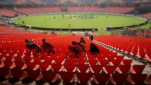 IPL 2026: GT சொந்த மைதானத்தில் போட்டி நடந்தாலும், குஜராத் அணிக்கு சாதகம் கிடையாது.. சேவாக் கருத்து