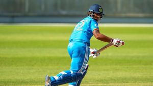 IND A vs SL A: வைபவ் சூர்யவன்ஷி ஏமாற்றம்.. காலை வாரிய பிராப்சிம்ரன்.. ருதுராஜ் அரைசதம்